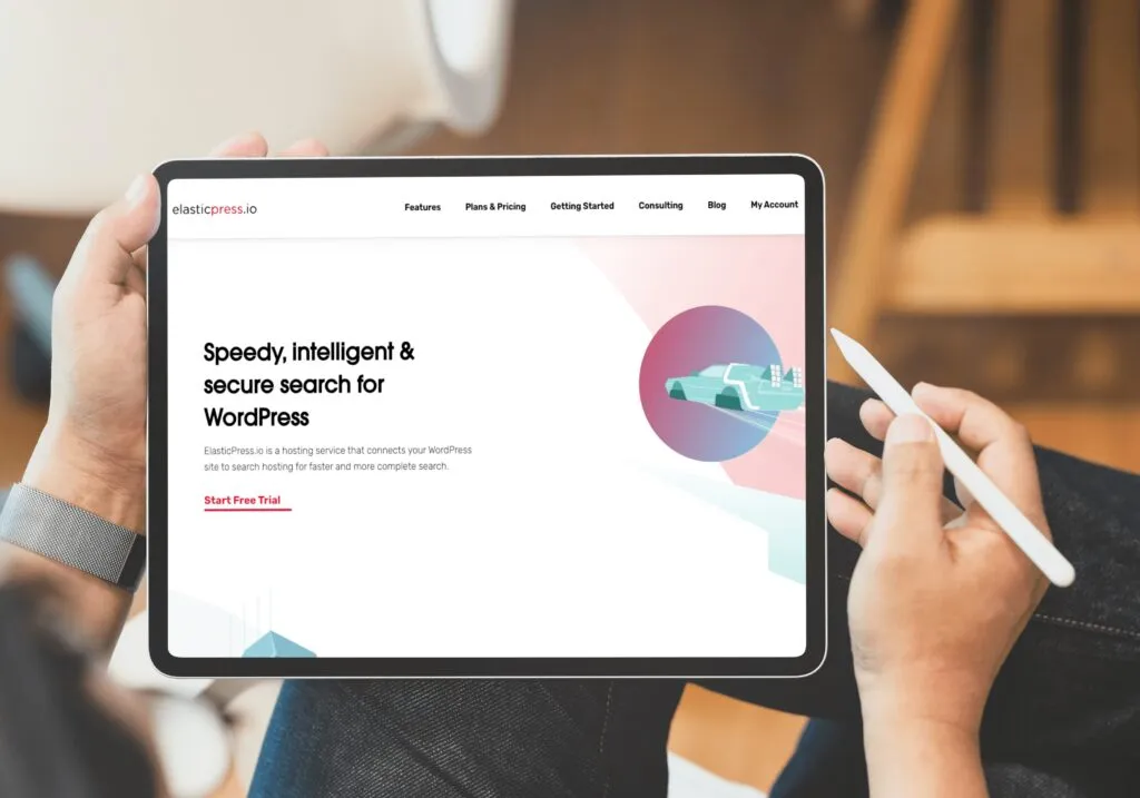 A man browsing through the ElasticPress website